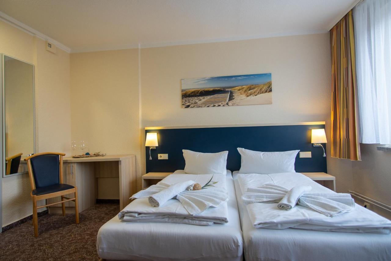 Hotel Wikinger Цемпин Екстериор снимка