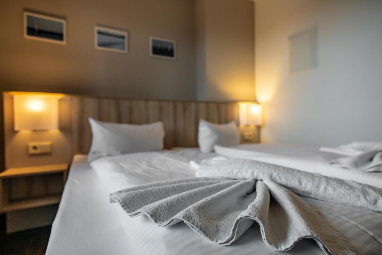 Hotel Wikinger Цемпин Екстериор снимка