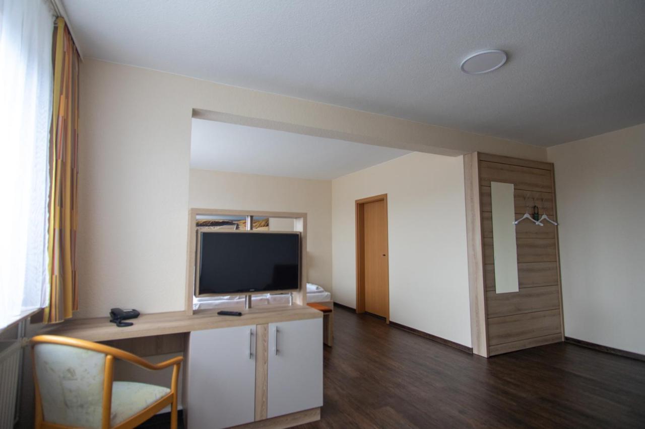 Hotel Wikinger Цемпин Екстериор снимка