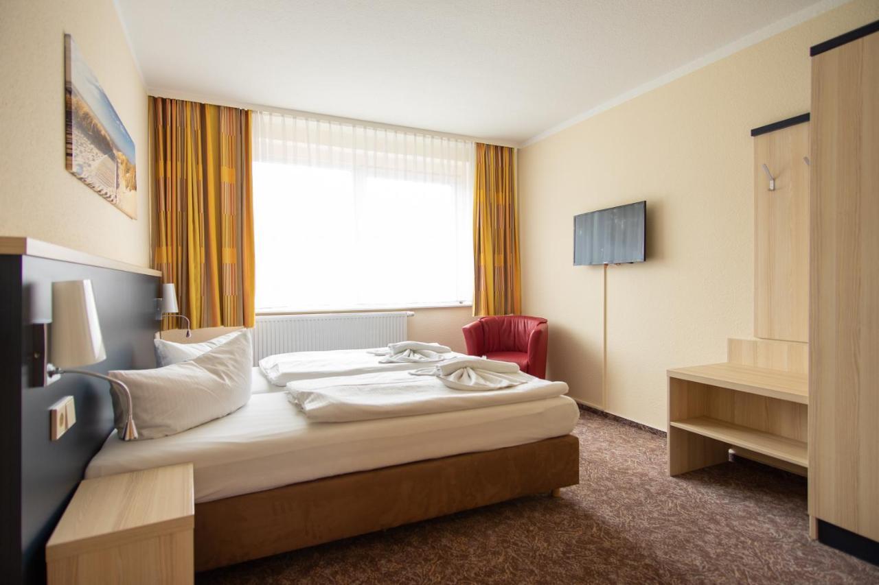 Hotel Wikinger Цемпин Екстериор снимка
